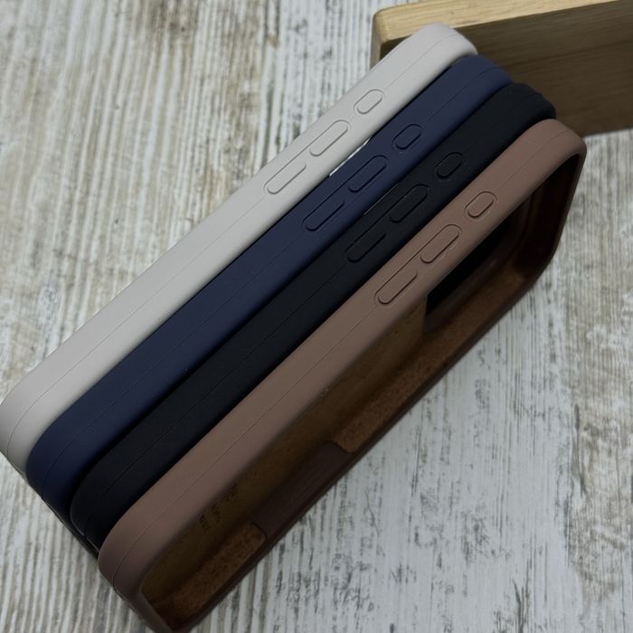 Чехол Silicone Case на iPhone 17 Pro/ 17 Pro Max/ 18 Pro Софттач чохол