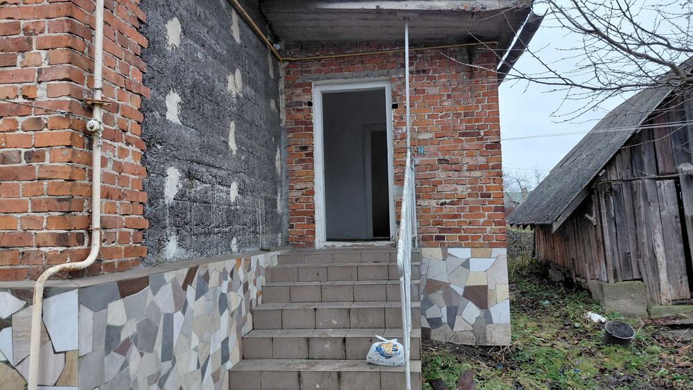 Цегляний будинок з ділянкою 12 соток в Давидів 5км до Львова