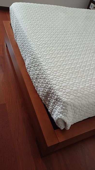 Cama JOM VIP com colchão incluído