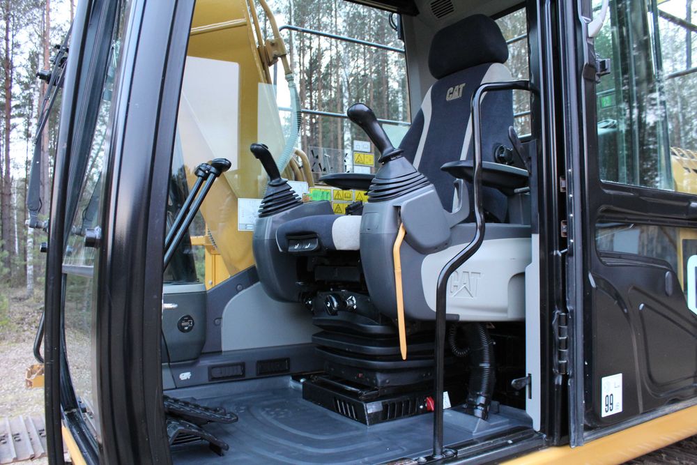 Koparka gąsienicowa Caterpillar CAT 313 FLGC/2017r./4733mth/NOWA ŁYŻKA