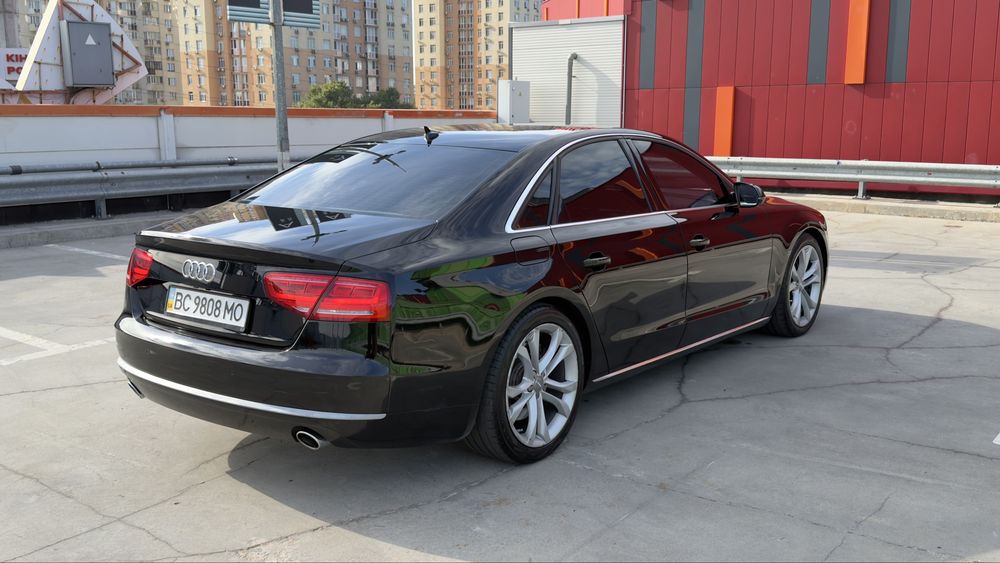 Audi A8D4! 3.0 дизель! Quattro!