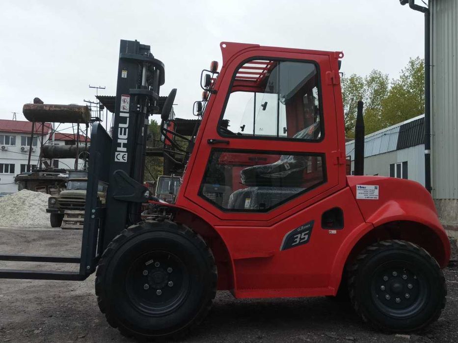 Позашляховий/Вседорожній навантажувач вилковий підвищеної прохідності