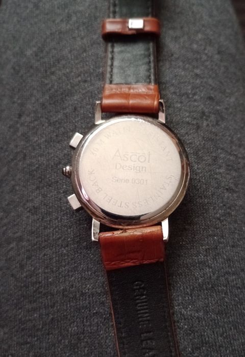 Zegarek męski Ascot Chronograph 30m seria 0301 z baterią w super stanie...