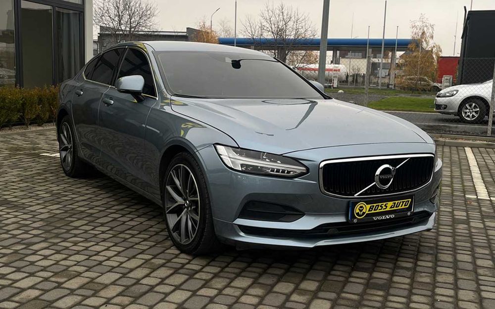 Volvo  S90  2017