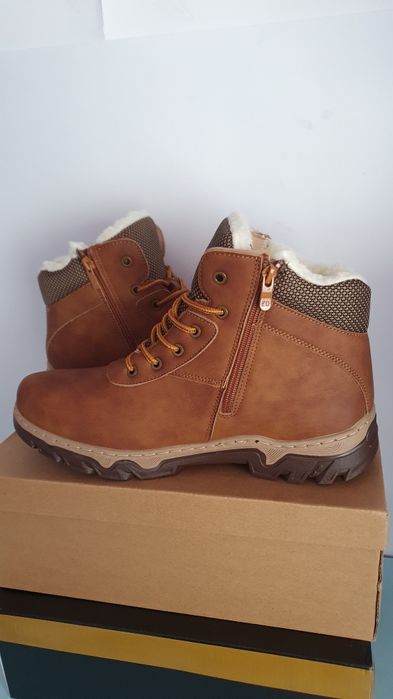 Buty nowe męskie ciepłe na zimę w rozmiarze 43