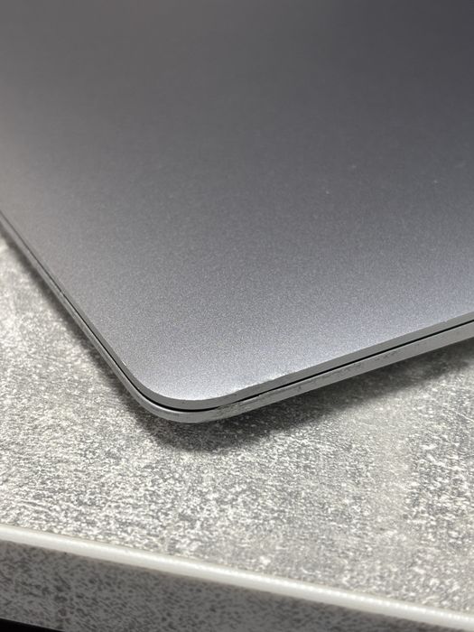 Macbook air M1, 16 GB