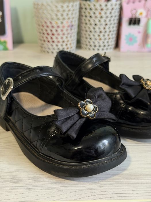 Дитячі туфлі для дівчинки