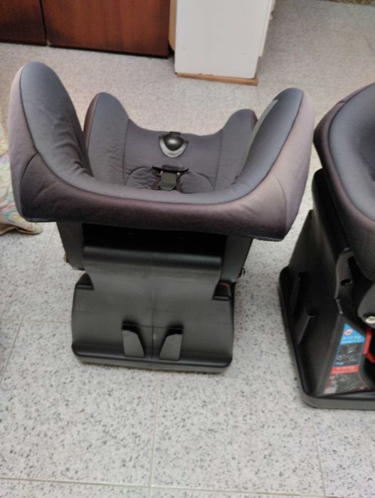 Vendo 2 Cadeiras de bebe da Chico