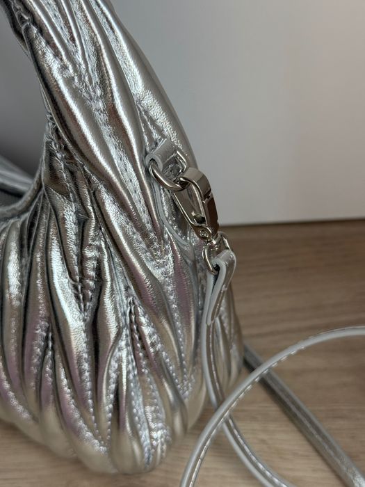 Сумка Miu Miu Wander Matelasse Mini Hobo Silver