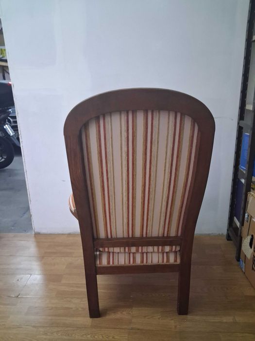 Cadeirões em Excelente Estado