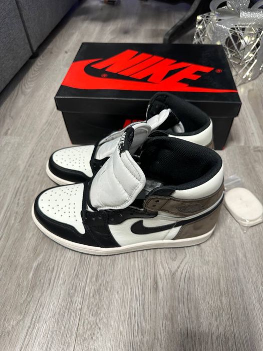 Air Jordan 1 High Dark Mocha