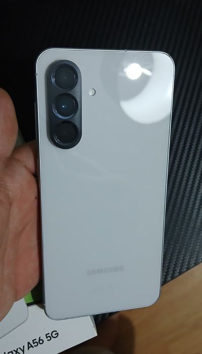 Samsung A56 5g 258gbs/8gb e samsung buds 3 como novos troco por iphone