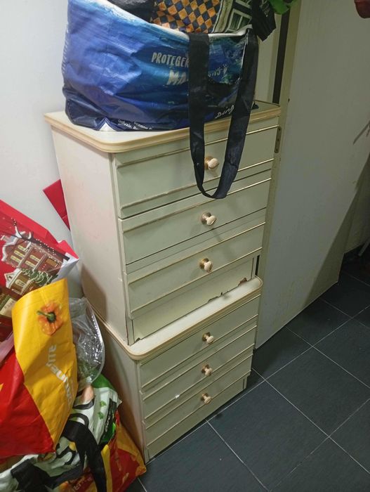 Mesa de Cabeceira