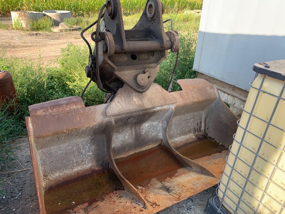 Гусеничний екскаватор KOMATSU PC210LC-6K