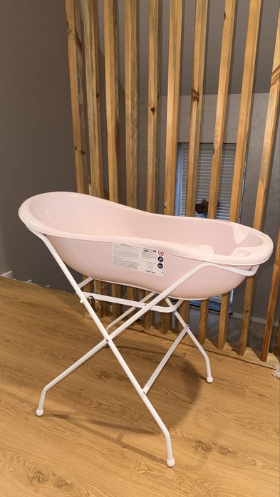 Дитяча ванночка з підставкою