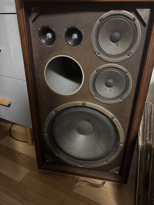 Kolumny Sansui SP 200