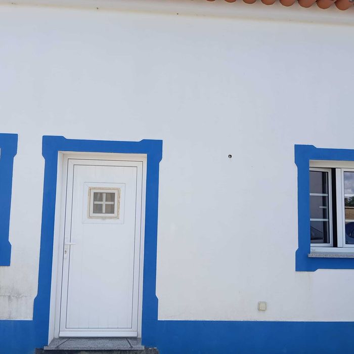 Alugo moradia T2+2 Arraiolos (S. Pedro da Gafanhoeira e Sabugueiro)