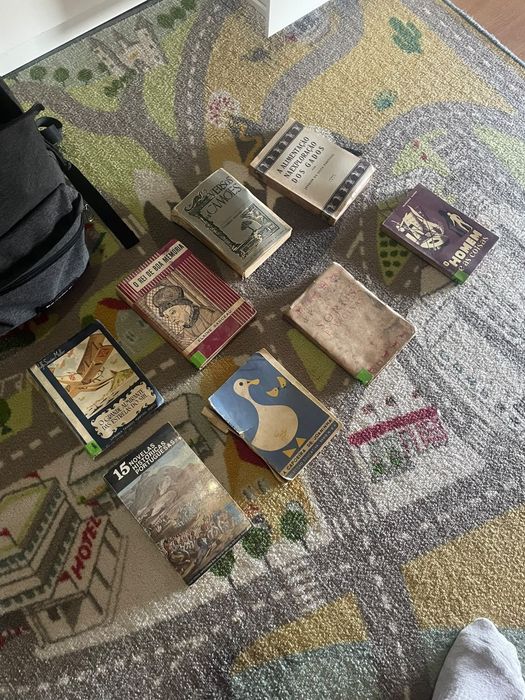 Livros coleccionáveis antigos