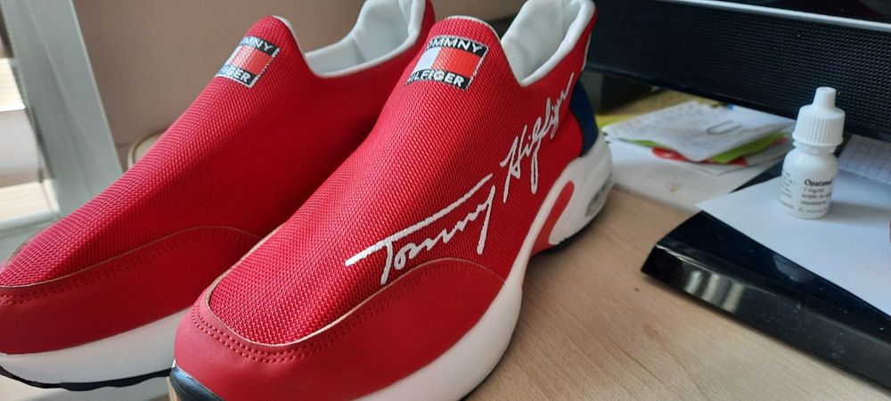 Buty sportowe damskie