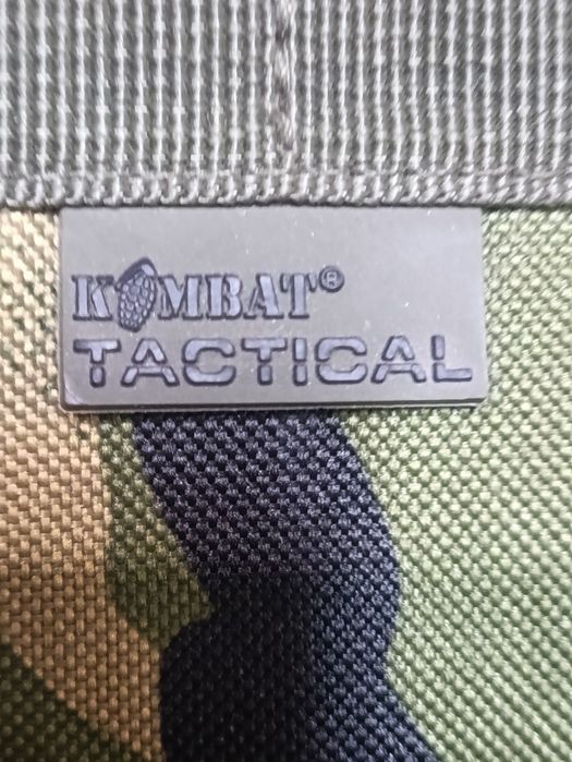 Камуфляжний штурмовий жилет Kombat Tactical.