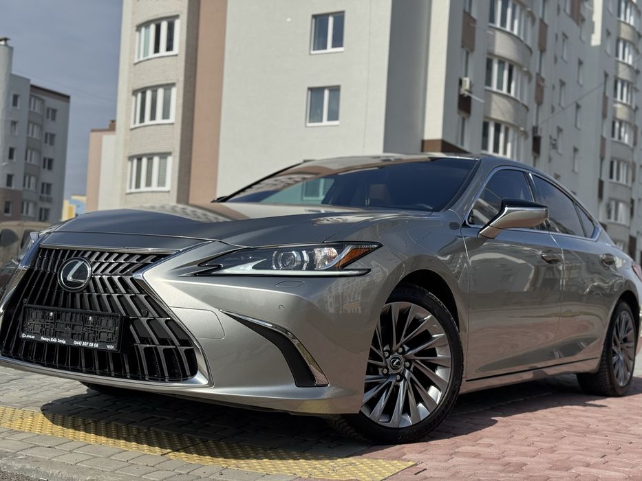Продам Lexus ES  300 H Гібрид  Офіційний