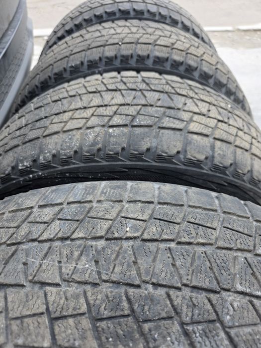 Bridgestone 235 55 19