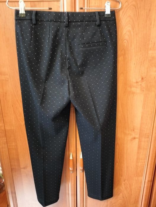 Spodnie materiałowe .