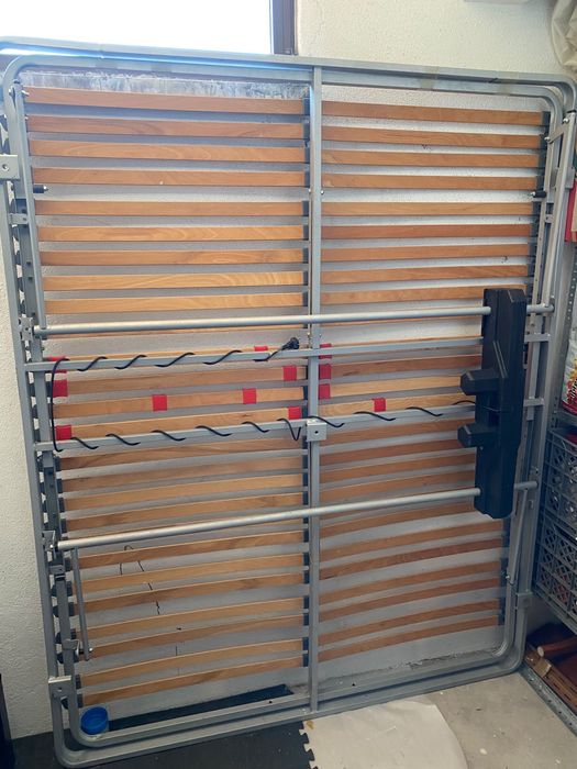 Estrado articulado elétrico 160x200 cm – excelente estado
