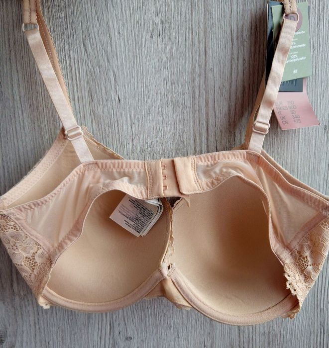 Бюстгальтер фірми Hm Push up