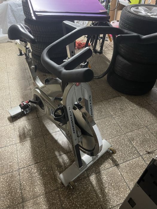 Profesjonalny Rower Spinningowy Schwinn Evolution – Pancerna Konstrukcja!