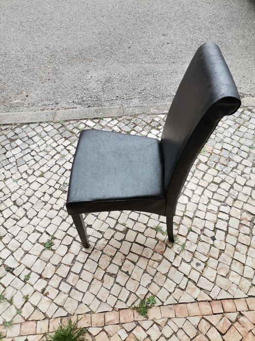 4 cadeiras pele mesa de sala