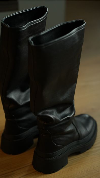 Чоботи-труби чорні
