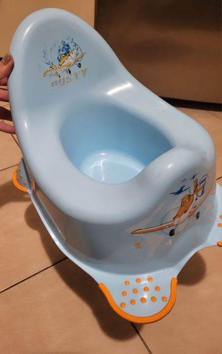 Nocnik jasno niebieskim dusty antypoślizgowy