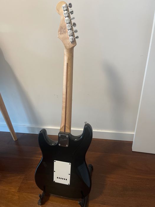 Guitarra Squier Bullet Stratocaster HH