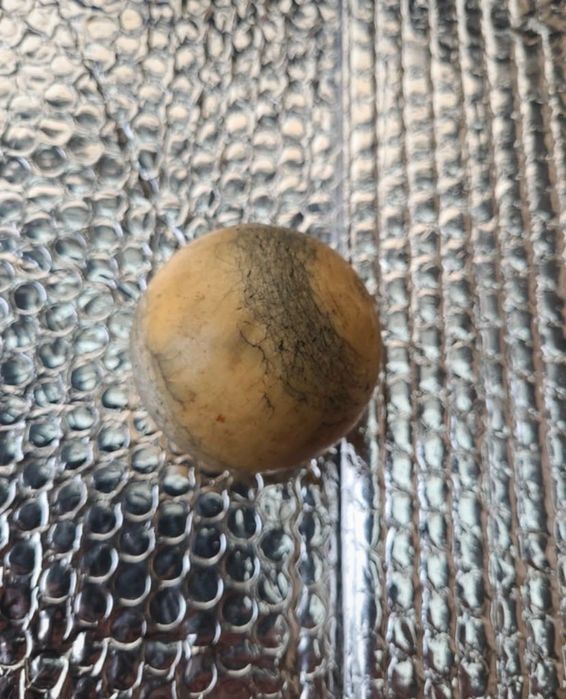 Bola de bilhar com mais de 100 anos