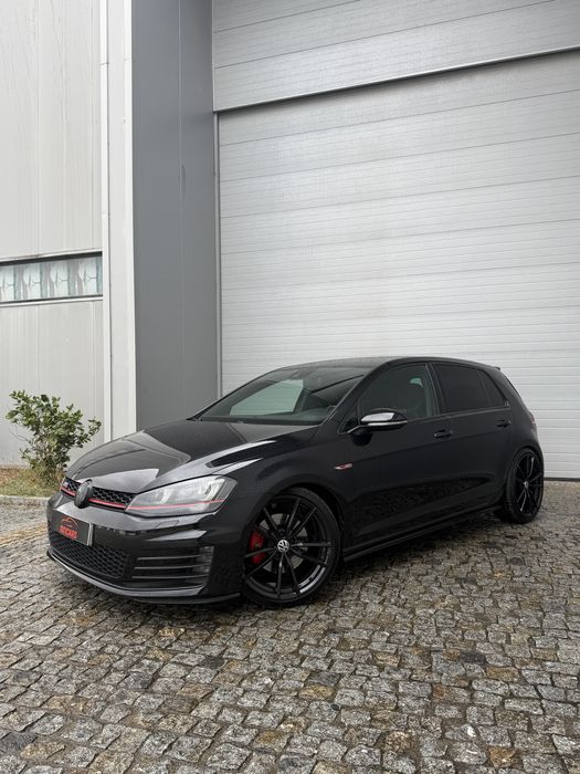 VW Golf Mk7 Gti  DSG Full black ( Trato de Crédito)