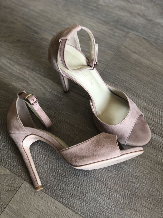 Босоножки nude Nivelle сандали беж на каблуке