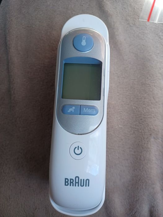 Termometr do ucha douszny BRAUN IRT6520 THERMOSCAN 7 AGE PRECISION
