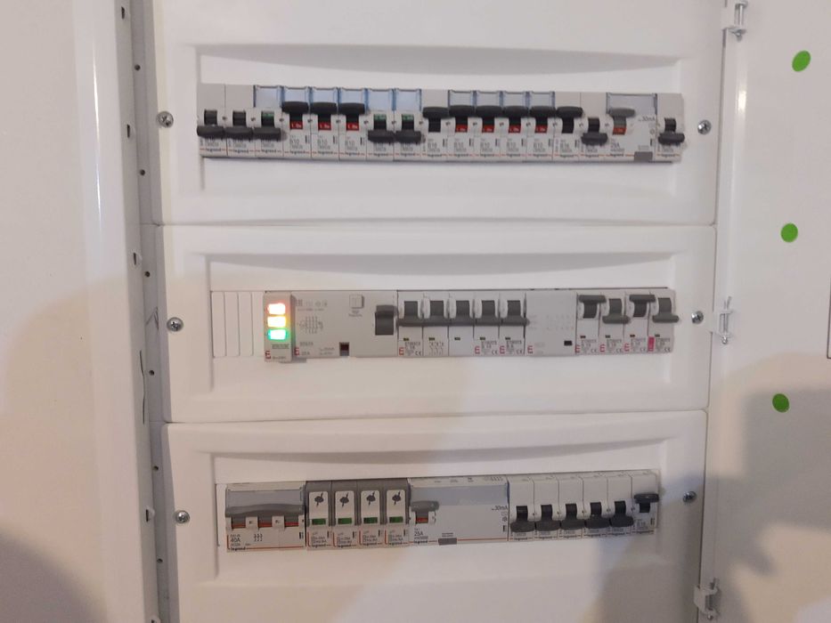 Elektryk, instalacje elektryczne