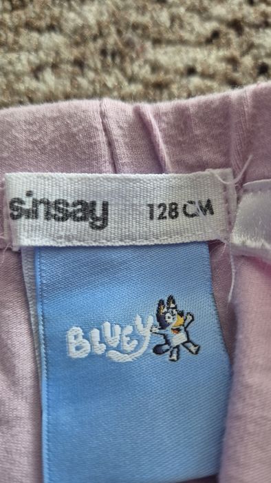 Legginsy dla dziewczynki 128cm. 4 pary.