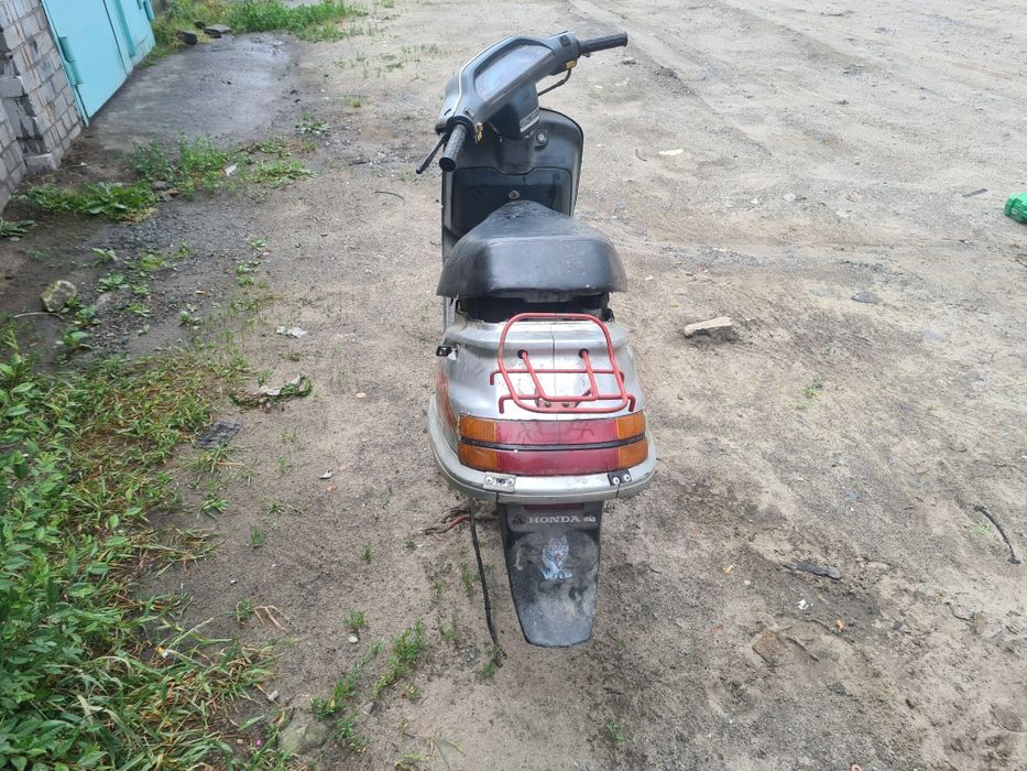 Honda tact 24 без мотора и переднего колеса