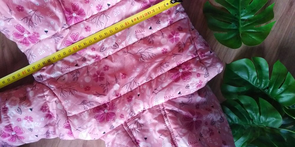 Zimowa, piękna,ciepła kurtka-kurteczka-płaszczyk dla dziecka r.80