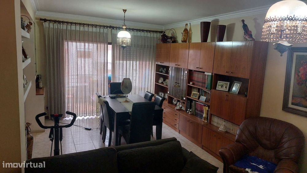T4 com Garagem Box e Varandas | Zona Premium de Braga