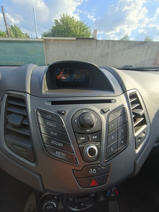 Продам свою Ford Fiesta