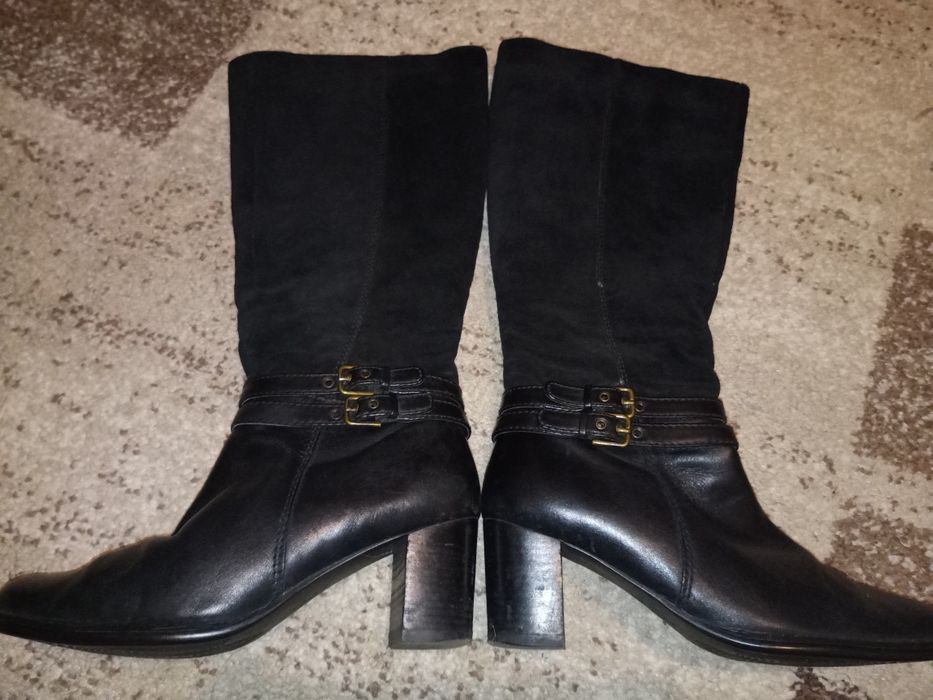 Продам хорошие зимнее сапоги ECCO