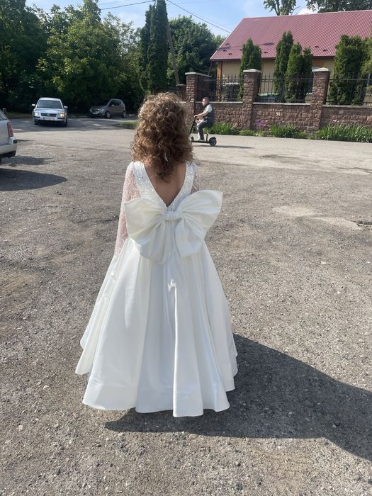 Продам Плаття на Перше Причастя