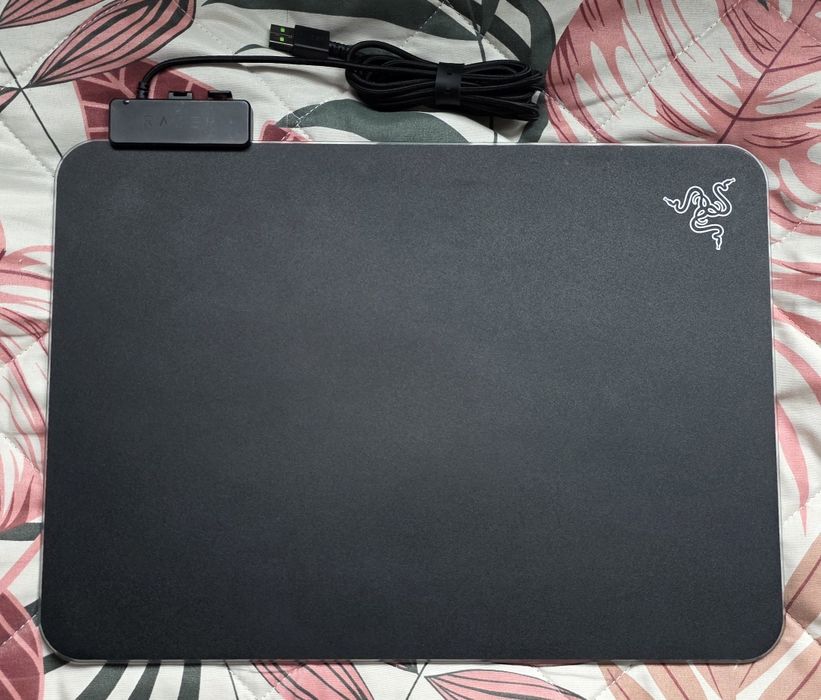 Podkładka pod mysz Razer Firefly V2 RGB