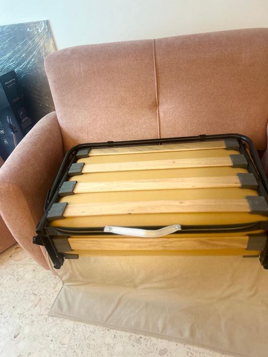 Sofá-cama novo, por estrear