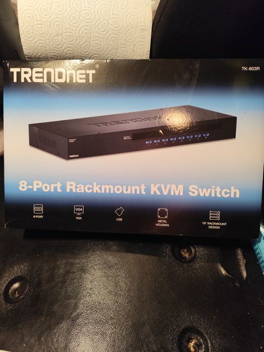 TRENDnet TK-803R (USB/PS/2 Rack Mount KVM Switch).