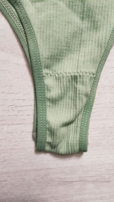 Komplet bielizny zielony nowy XS - M